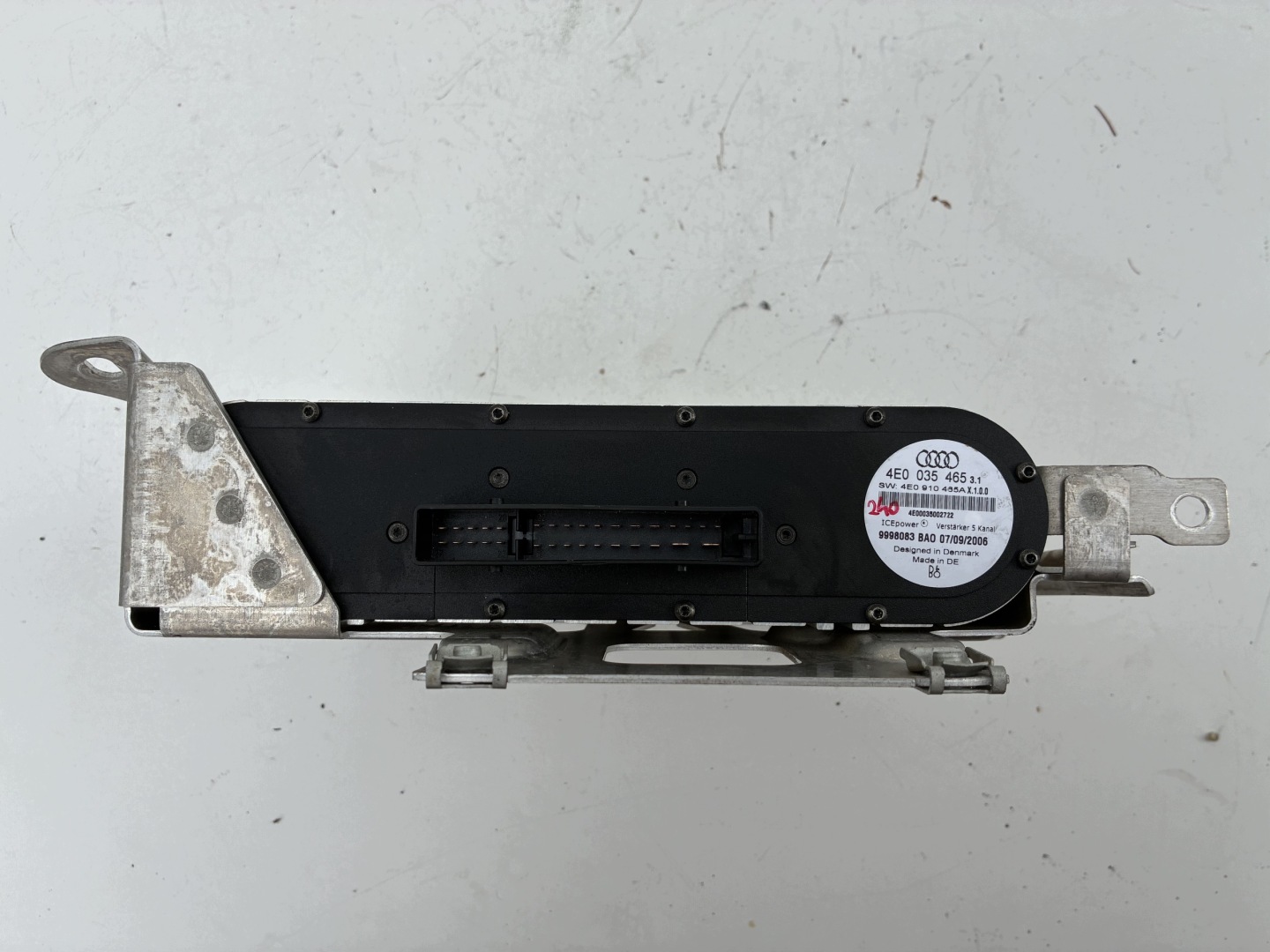 amplifier audio B&A bang OLUFSEN Audi A8 S8 D3 4E0035465 ==OEM== Eu