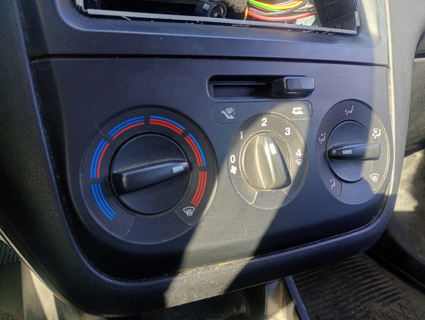 Panel bouton regulacja alimentation d'air chauffage Fiat Linea 07-14