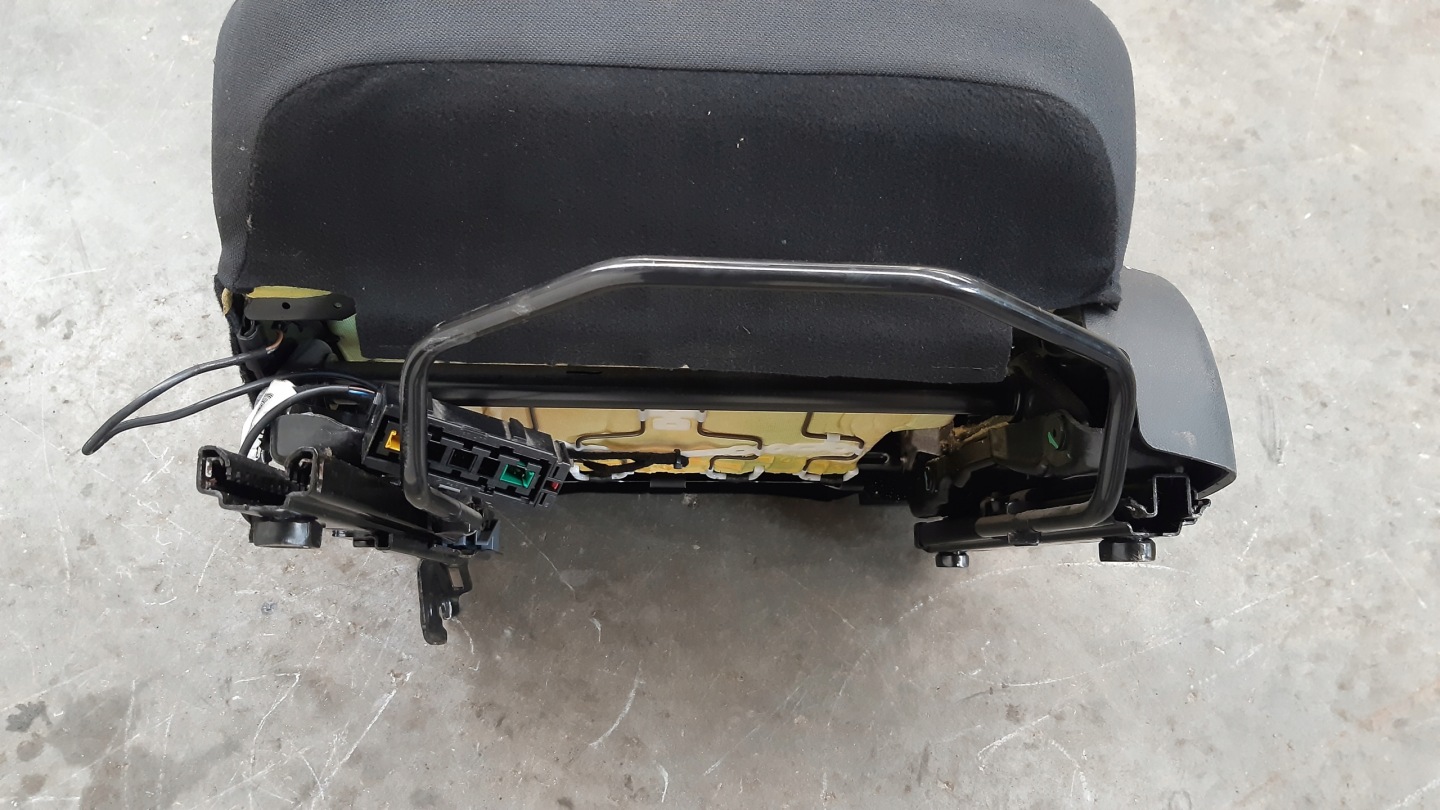Sitz links grzany Opel Corsa D