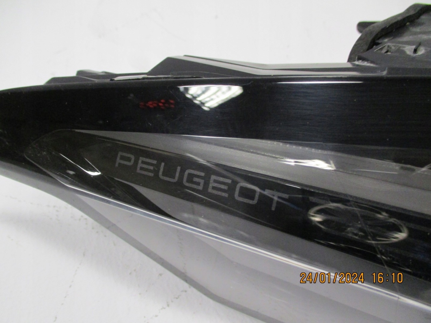 light PEUGEOT 308 T10 408 HB 9835299380 9835299580 right left