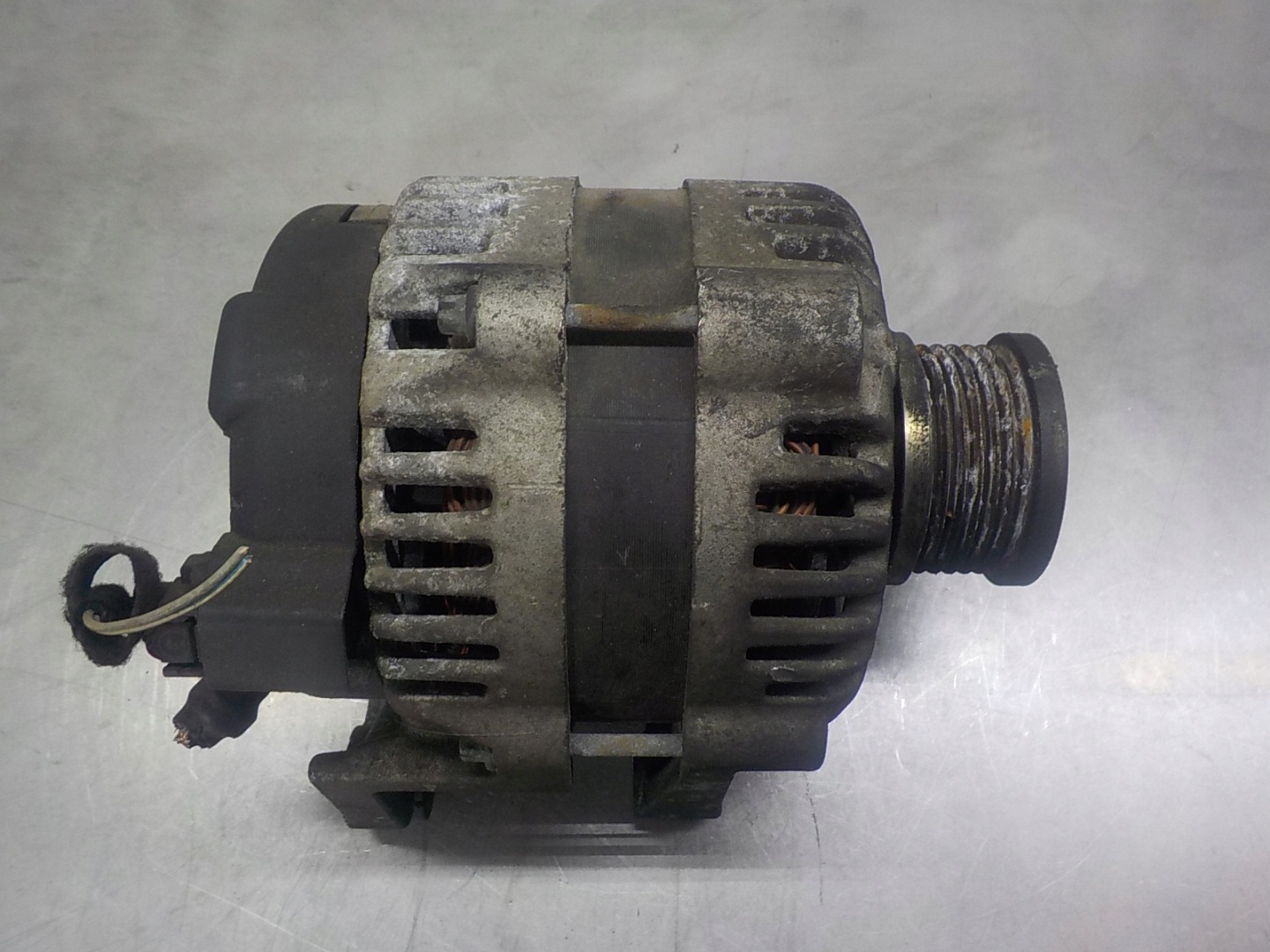 CHEVROLET CRUZE alternator 13579666
