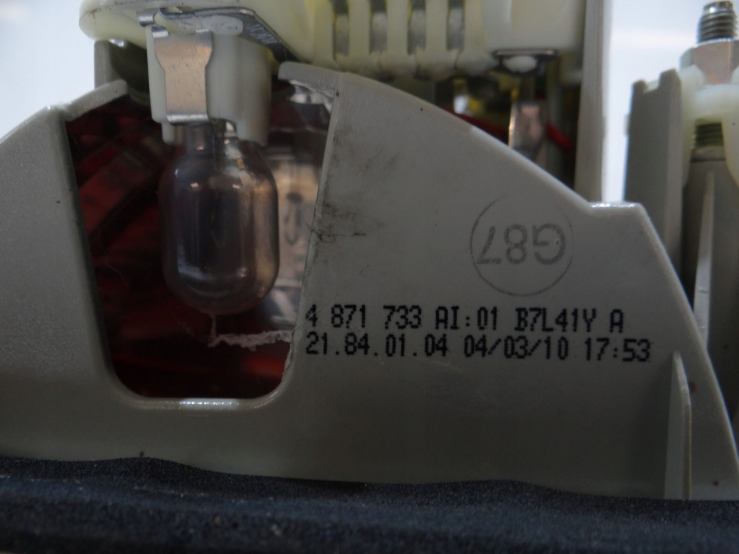 light LED left rear to the bonnet BMW E90 LCI 4871733
