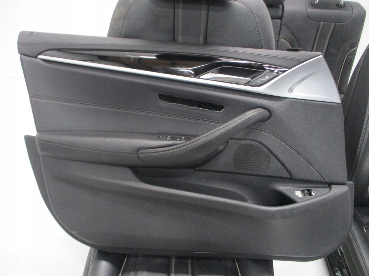 upholstery leather seats BMW 5 G30 18R sedan