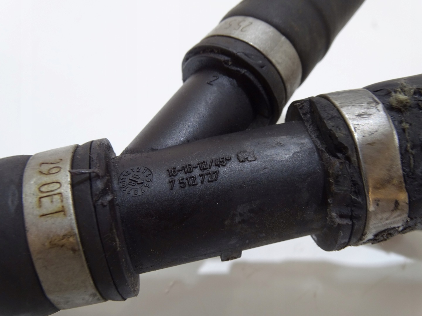 prijenos crijevo vode BMW E60 E61 N53B30A 7522999 (4642859)