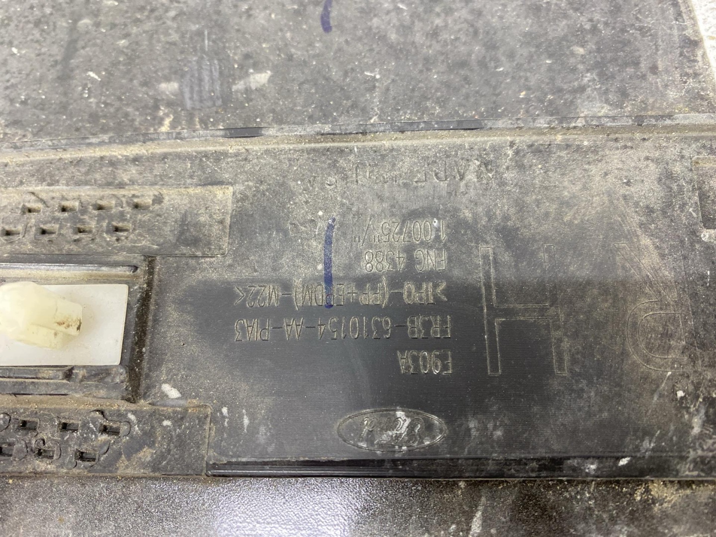 moulding threshold exterior right side Ford Mustang 7 S650 (2023 - 2026)
