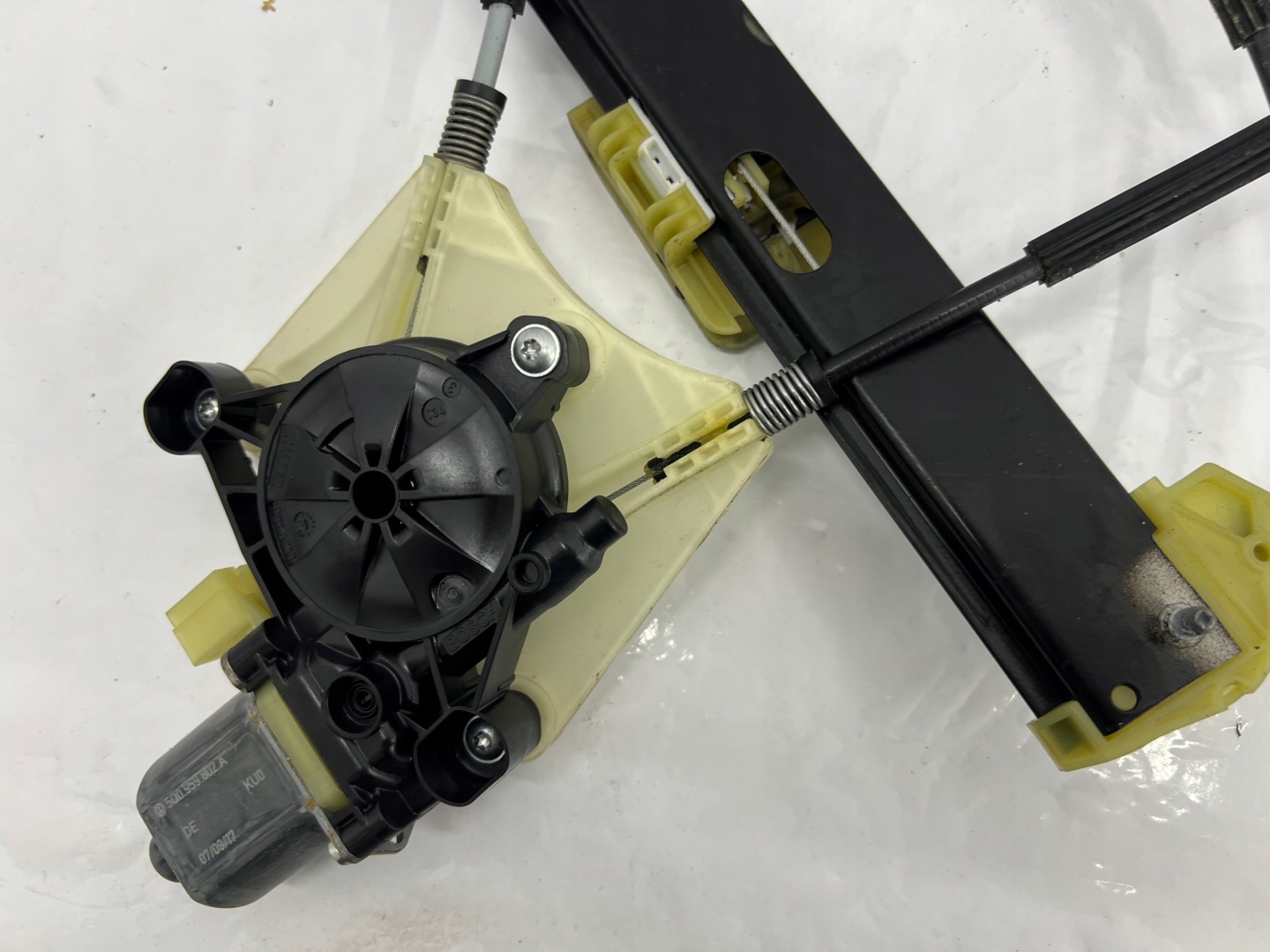 window regulator left front VW T-ROC 2GA837461F mechanism