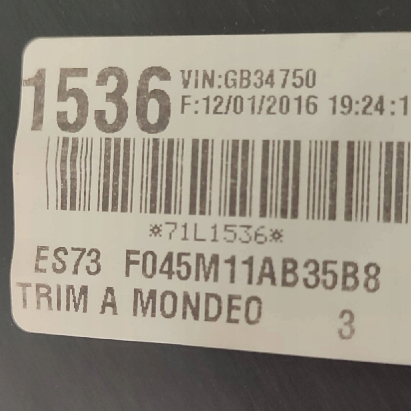 Ford Mondeo MK5 16r 2.0TDCi left side Tunel central cover