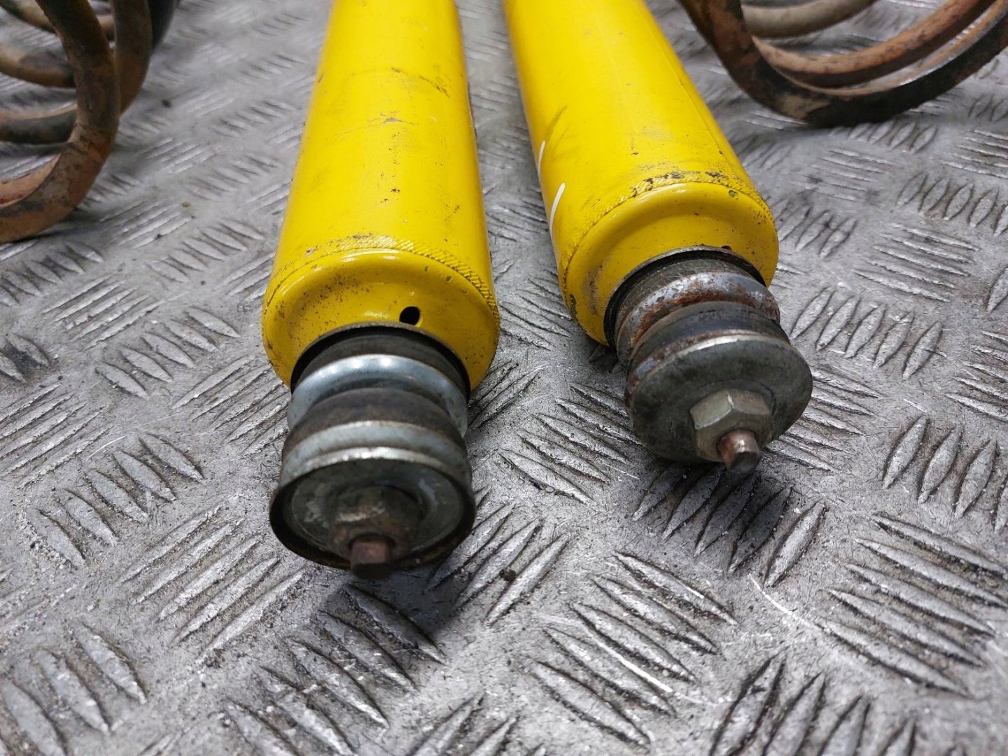 shock absorber + spring left front + right front LAND ROVER DISCOVERY and