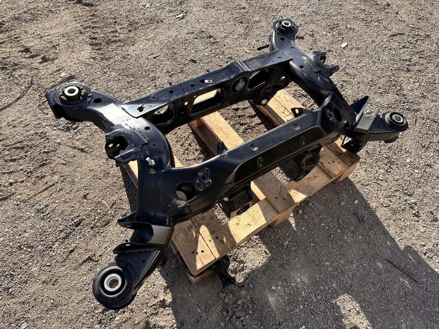 axle beam subframe sider rear part rear. Chevrolet Camaro SS 6.2 2016+