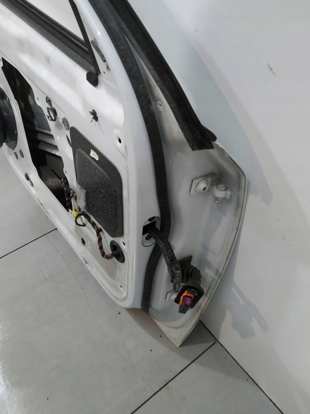 door left front LS9R Skoda Superb II (2008-2015)