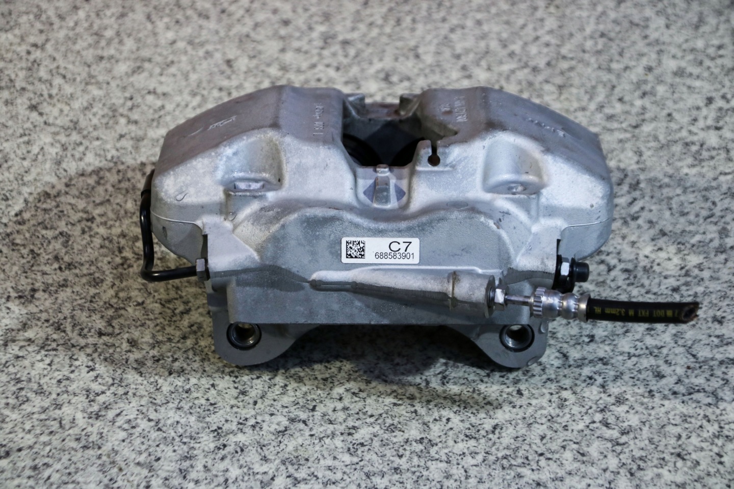 BMW G30 G31 caliper brake left front 6885839 42/30/348 5929 km !!!