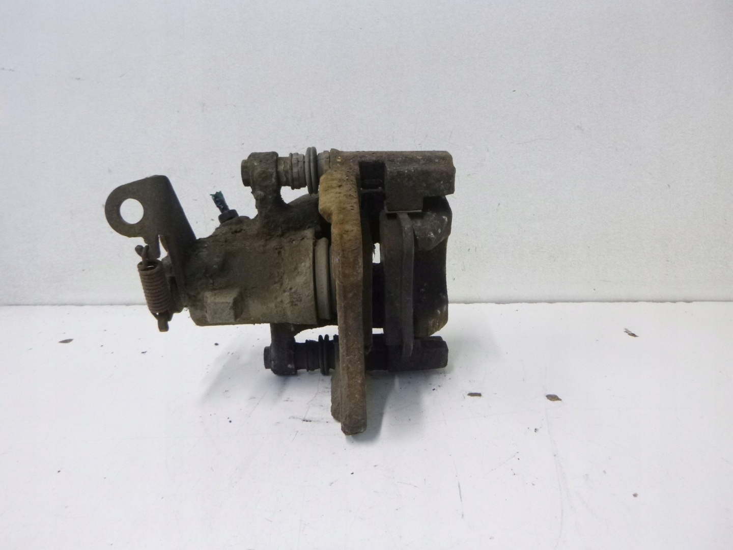 caliper brake rear part Renault Scenic II 1.9D 2004