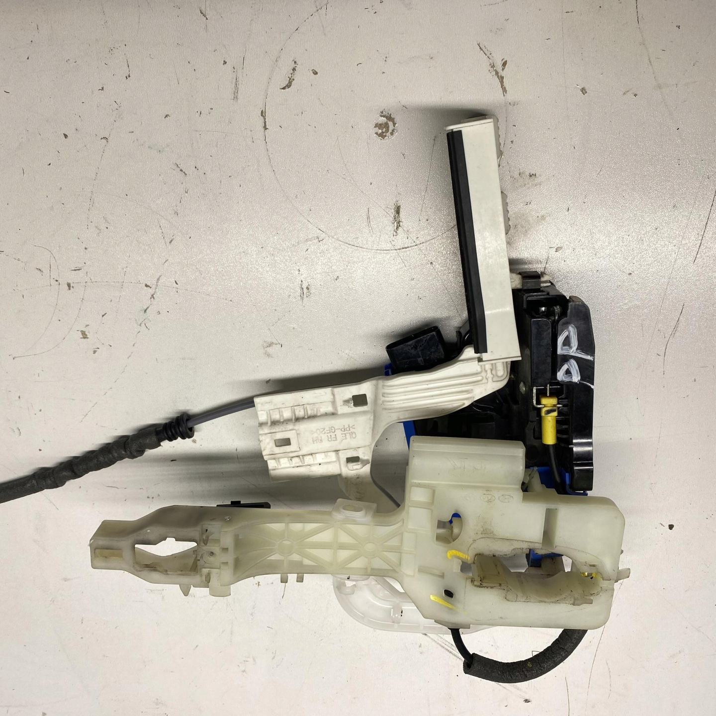 lock door right front KIA SPORTAGE IV 15-21 OE