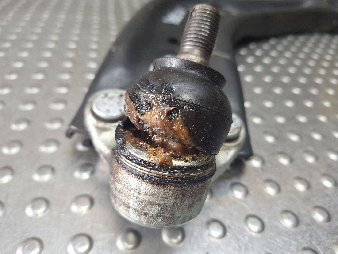 arm left front TOYOTA YARIS IV 20-26 48606-K0020