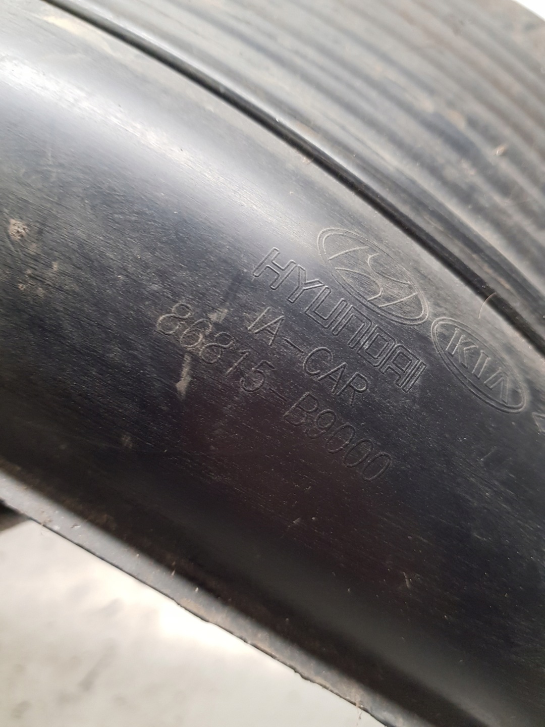 HYUNDAI I10 II mudguard left front 86815-B9000 2013