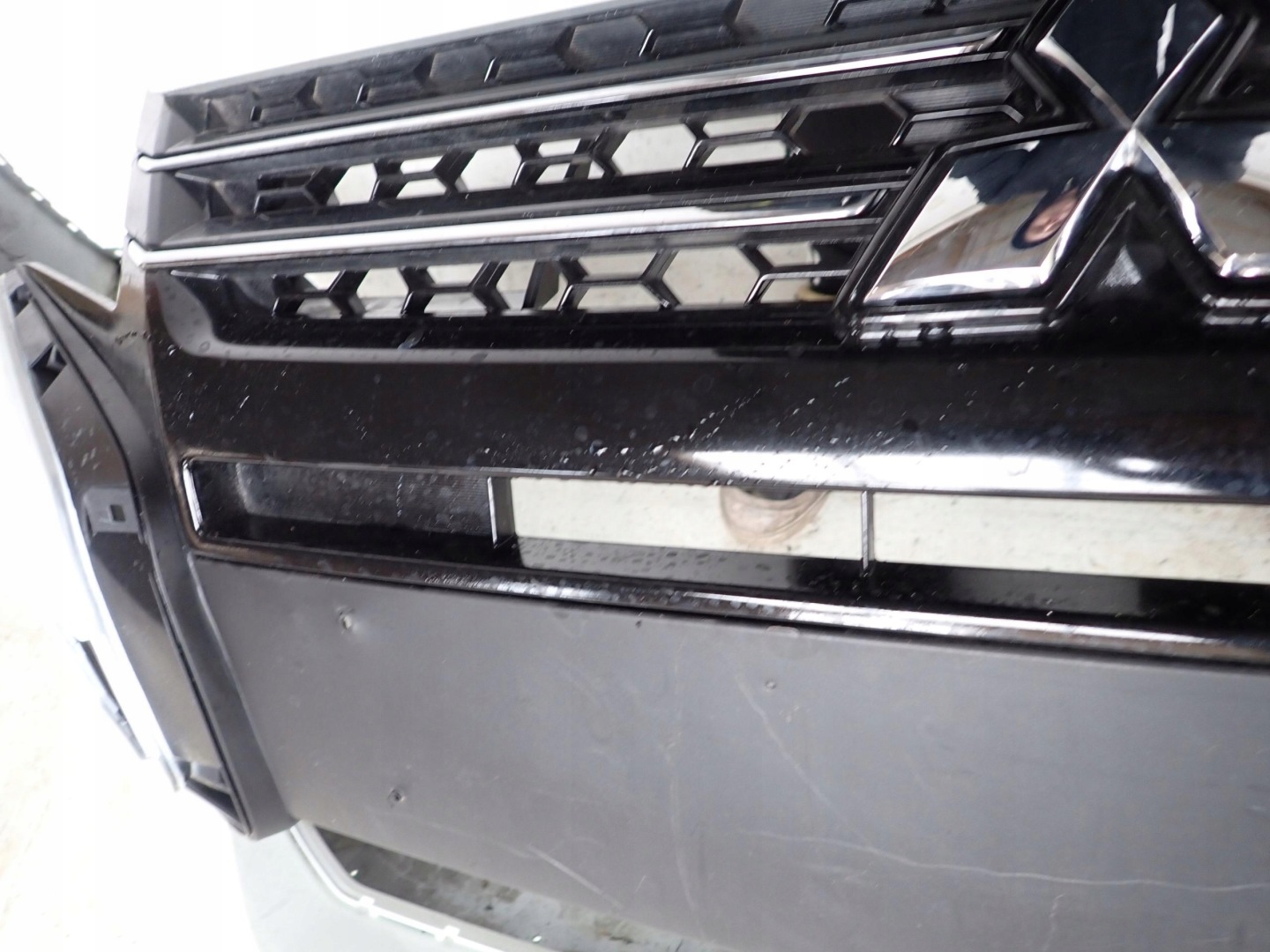 MITSUBISHI SPACE STAR II 2 LIFT 19-> bumper front front