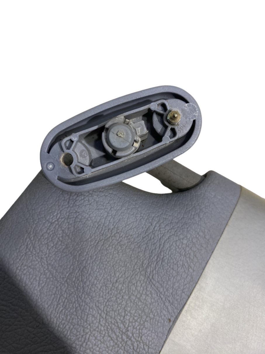 Blende Abdeckung PRZECIWSLONECZNA MERCEDES VITO W638