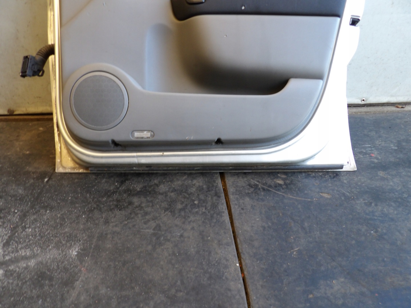 Renault Scenic II door front right lak. TED69 lift