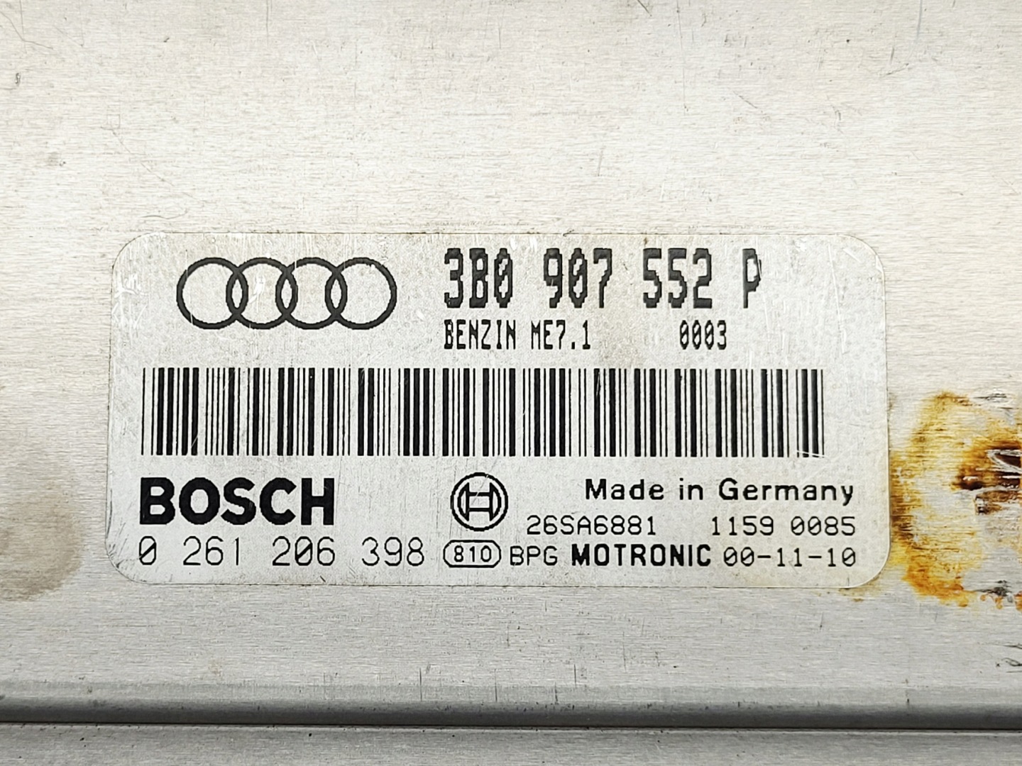 computer control unit of the engine AUDI A6 C5 2.4 V6 3B0907552P 0261206398