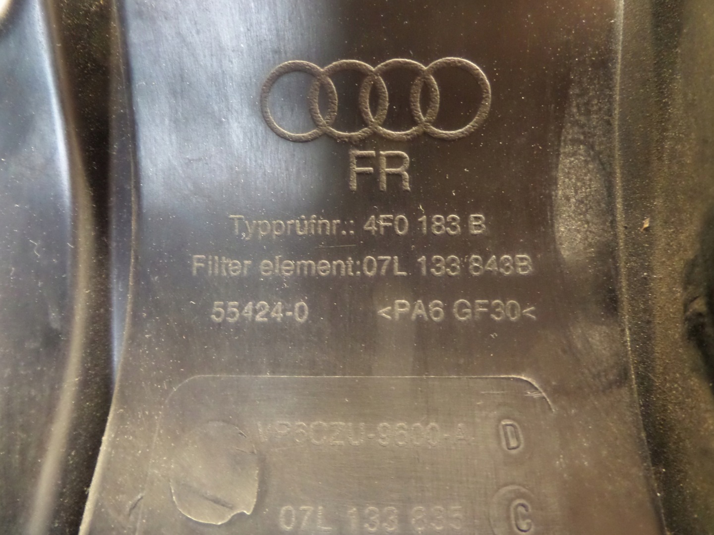 Gehäuse filter luft 5.2 AUDI S6 C6 07L133835C