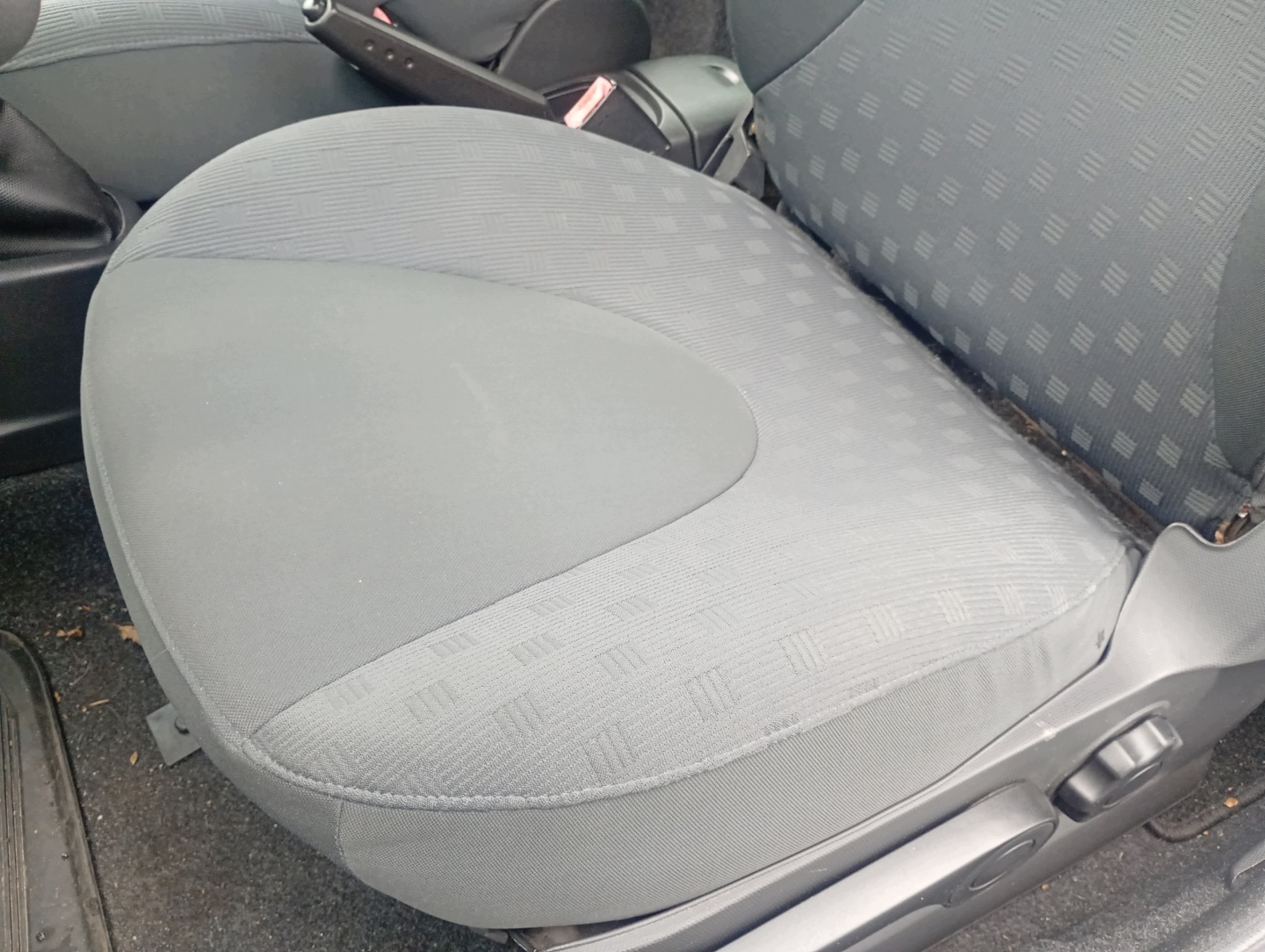seat left driver´s Nissan Micra K12 03-10