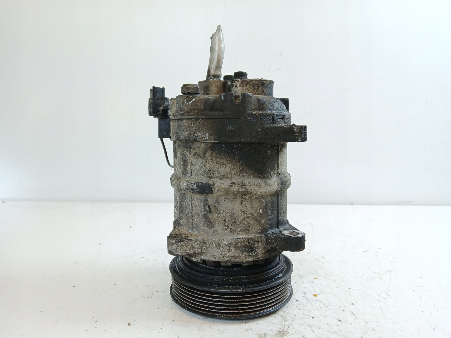 VOLVO V40 S40 compressor; compressor of the air conditioning 30611276