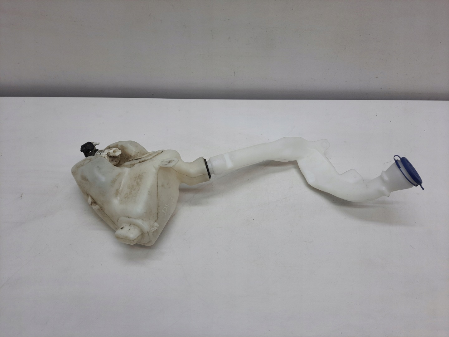 PEUGEOT 208 12- washer fluid tank original
