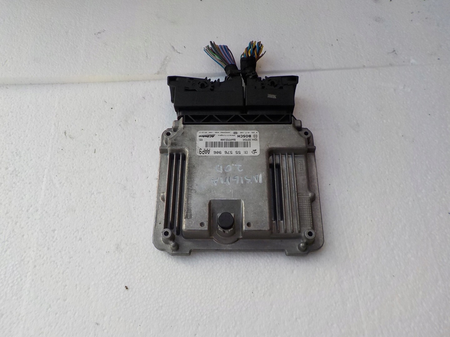 control unit of the engine opel insignia a 2,0 cdti 55576906