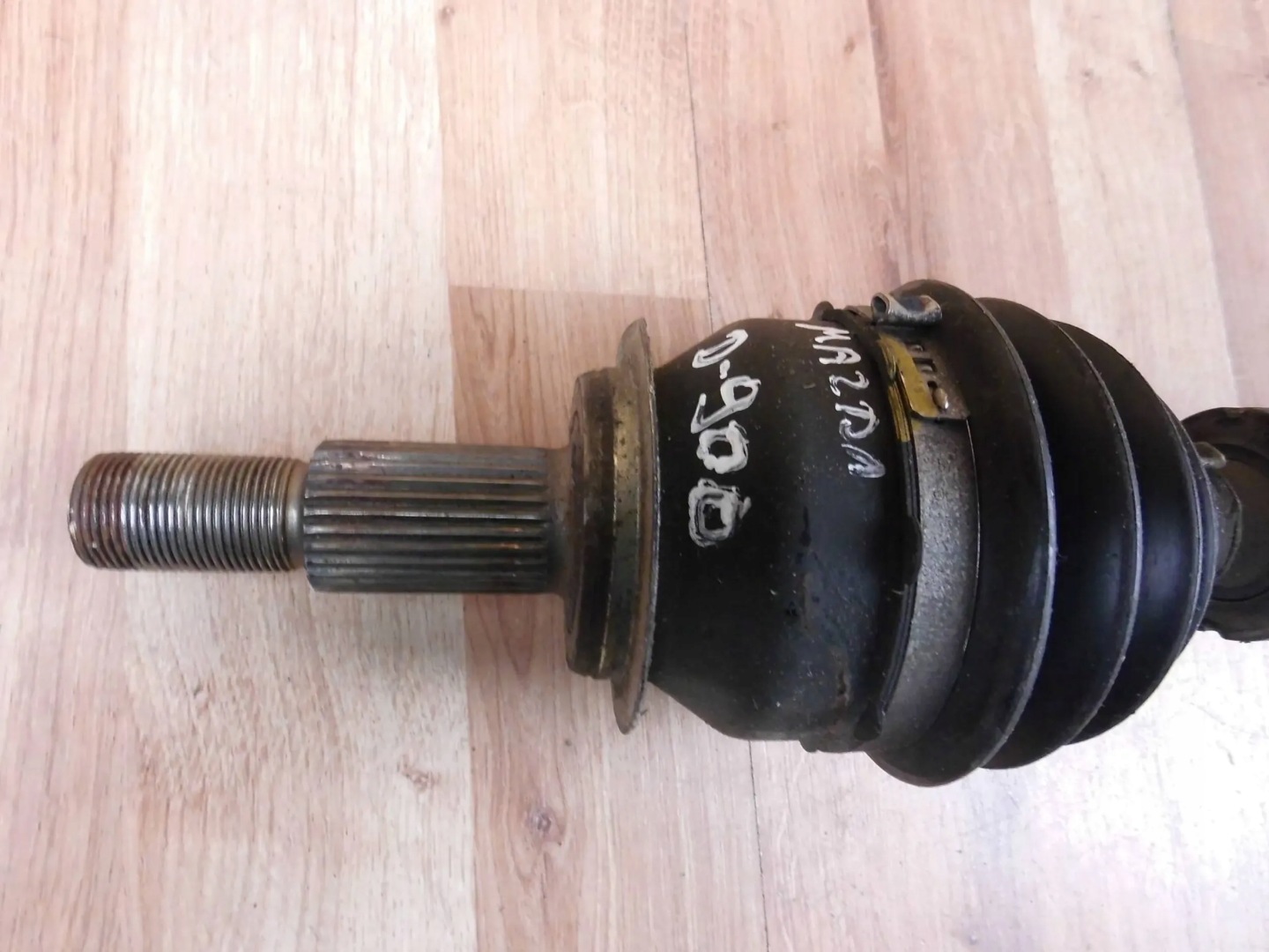 Mazda 3 III 2013-2018 2.0 BENZ MANUAL semi-axis front right front right