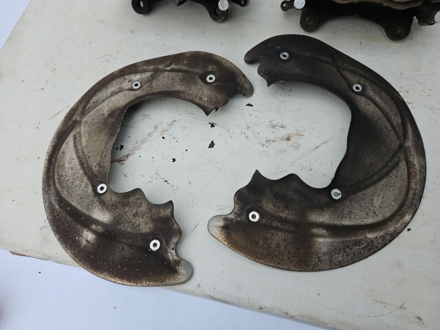 calipers HAMULCE front front AUDI A4 B9 A5 8W 338 338MM 4 TLOCZKOWE