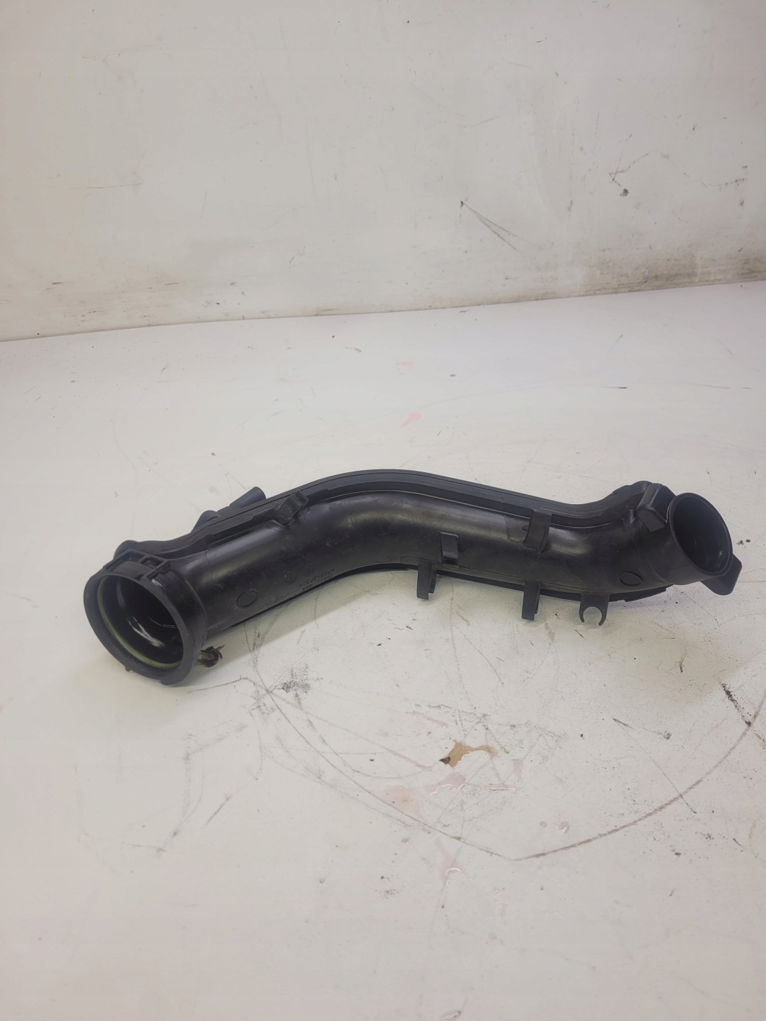 trouba hadice intercoolera AUDI VW SKODA 03C145673H