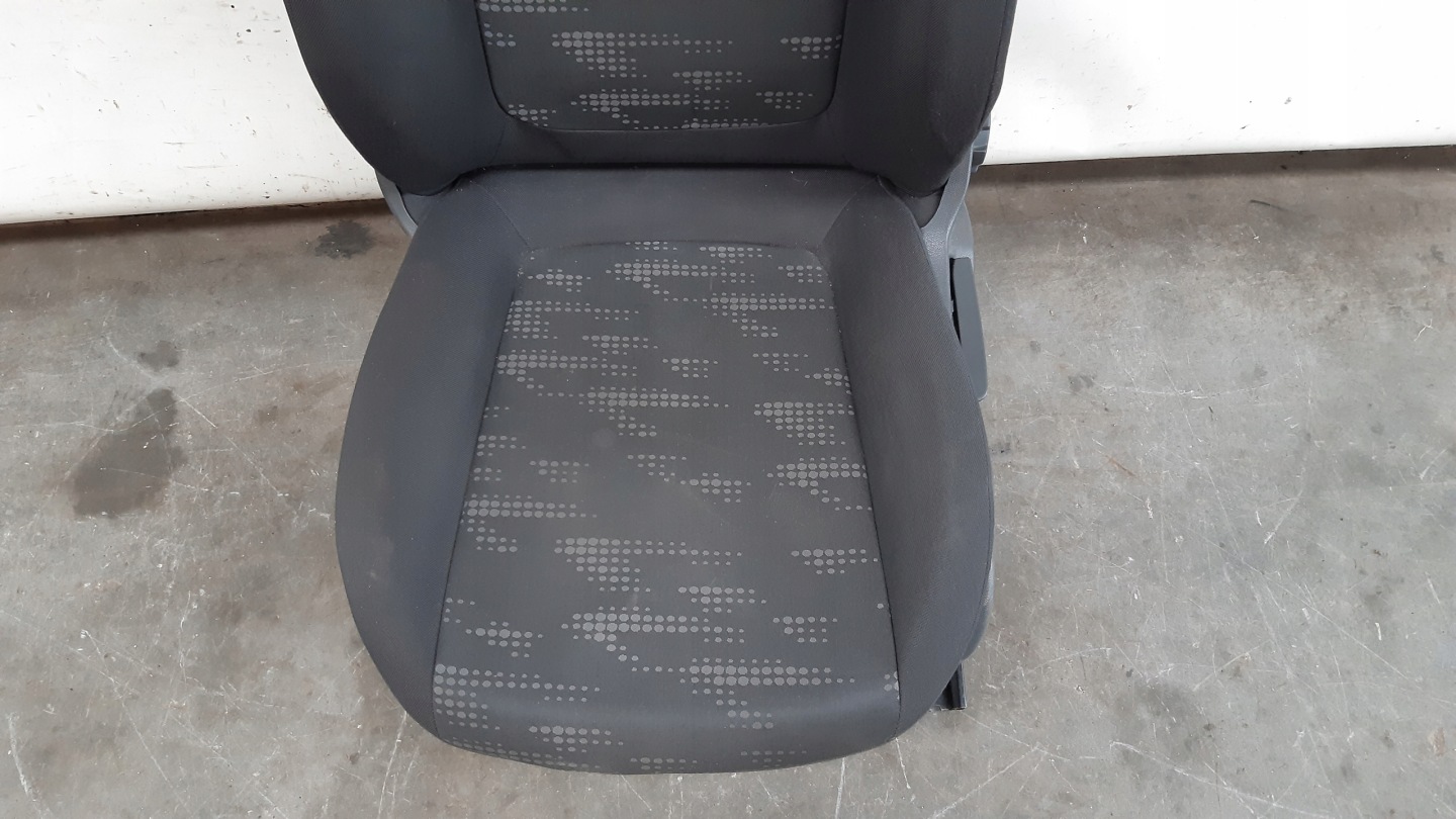 Sitz links 3d Opel Corsa D