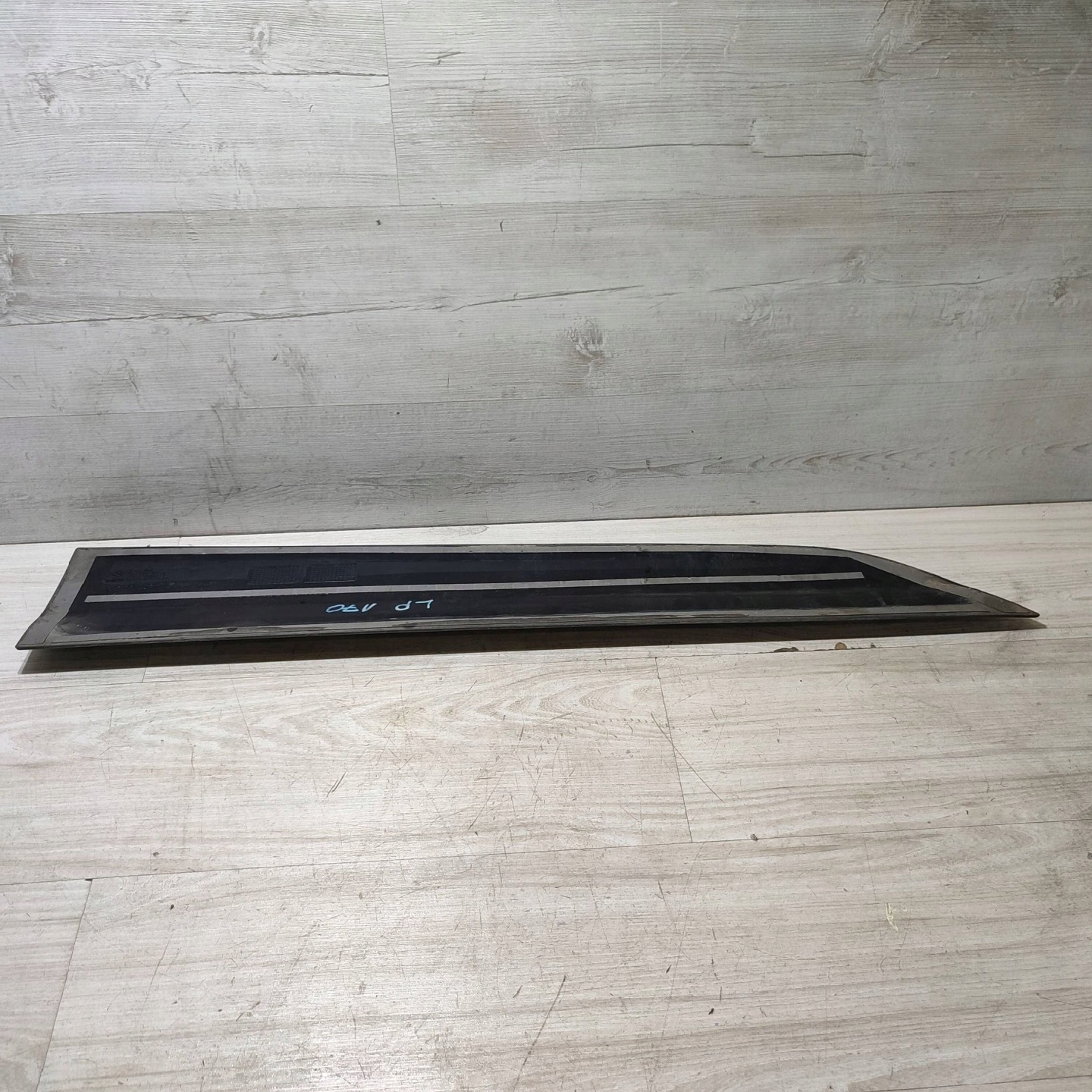 moulding door coupe front side left Suzuki Vitara (LY) 15002405