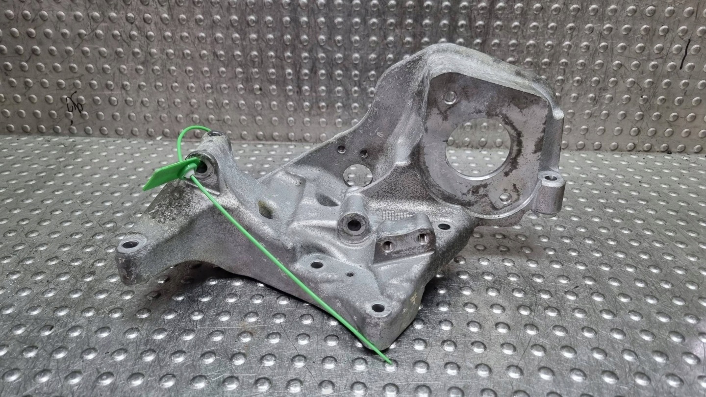 holder engine mount 31401103 VOLVO V40 II S60 II XC60 II XC90 II 2.0D