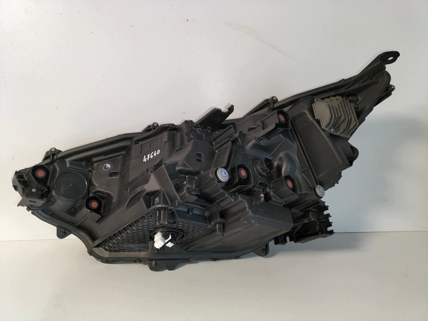 light front reflektor right TOYOTA BZ4X EA10 22- FULL LED soczewki