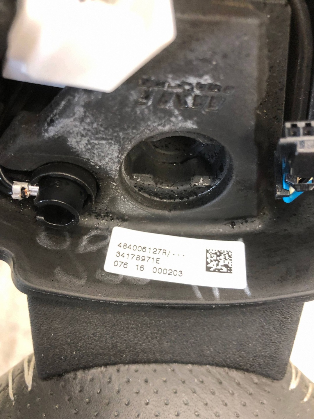 lenkrad leder MULTIFUNKCJA RENAULT TWINGO III 484006127R