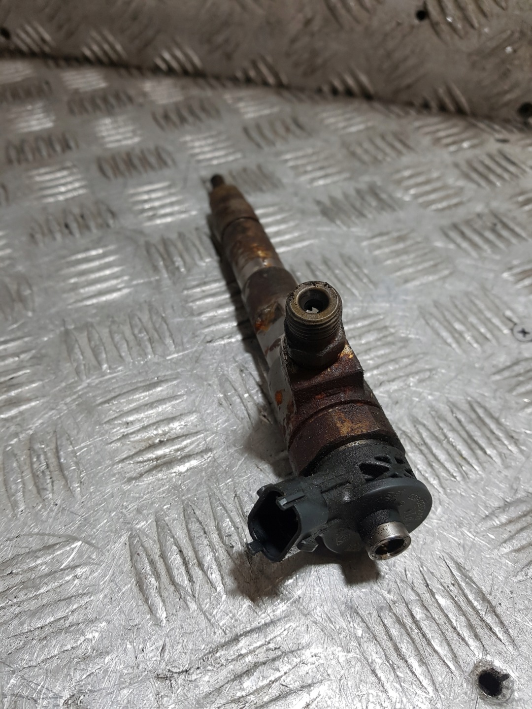 nozzle injector RENAULT CLIO 5 0445110800