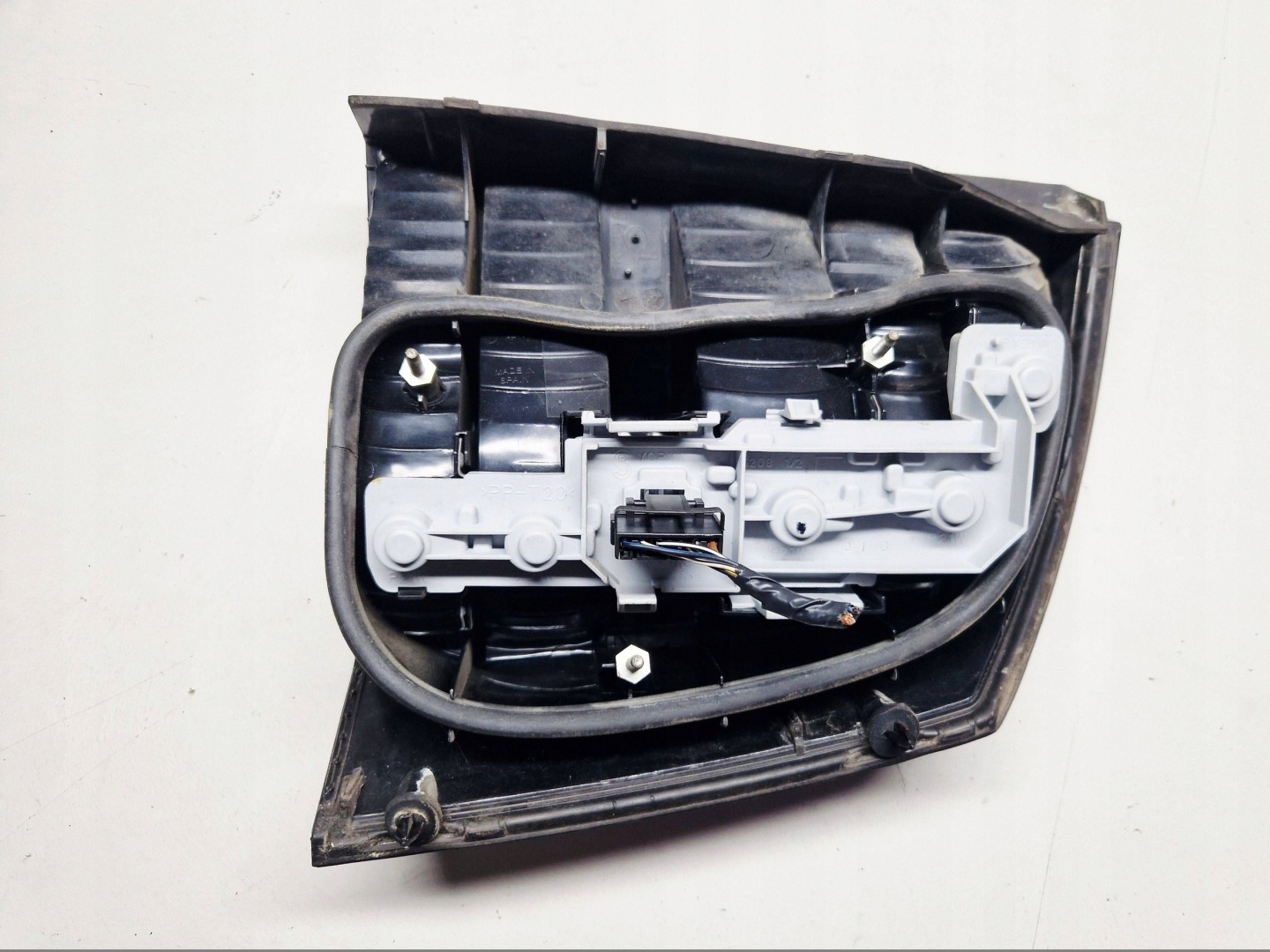 light rear Opel Vectra C HB 13130645