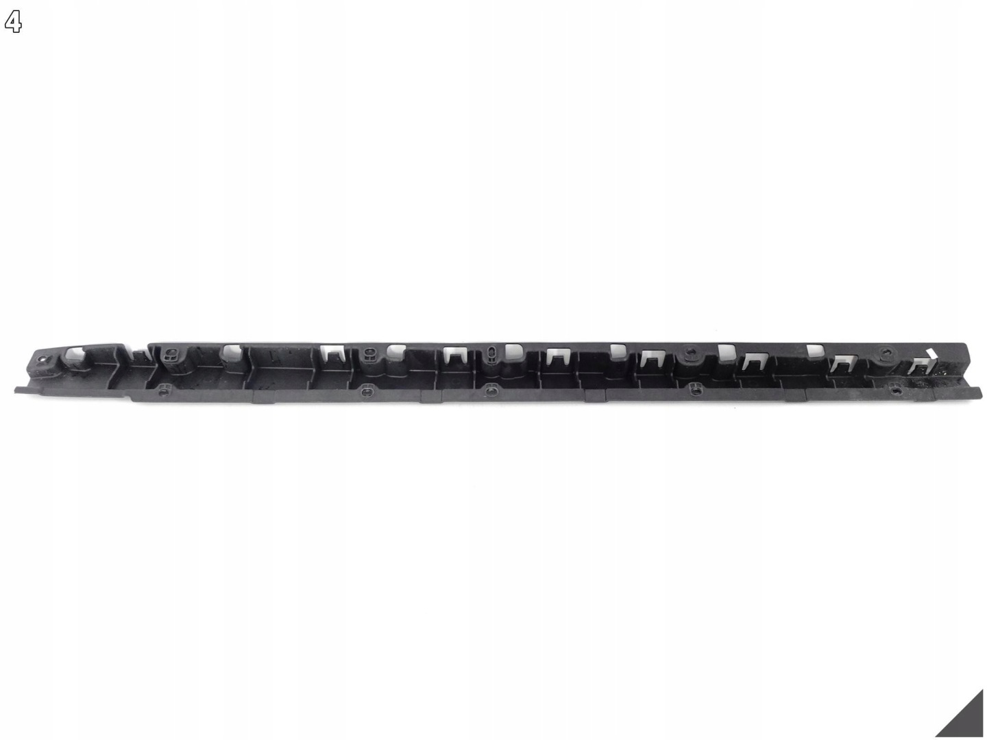 BMW X5 E70 06-13 (before / PO LIFT LCI) threshold moulding holder support left