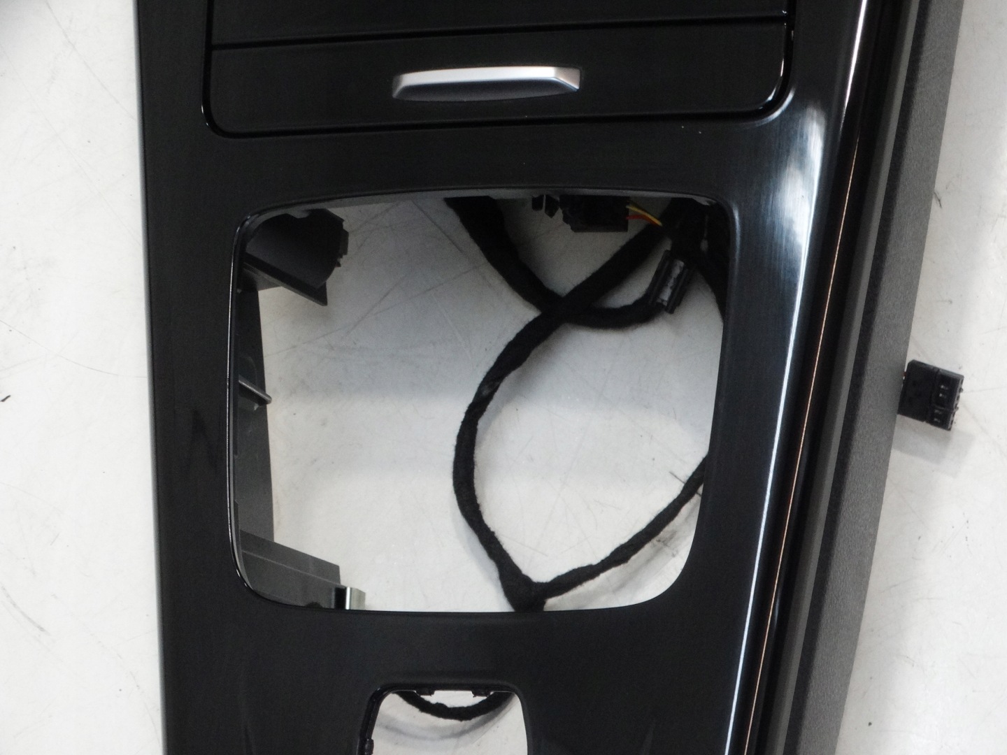 TUNEL mitte Handschuhfach MERCEDES CLA C118 W177 A1776801201