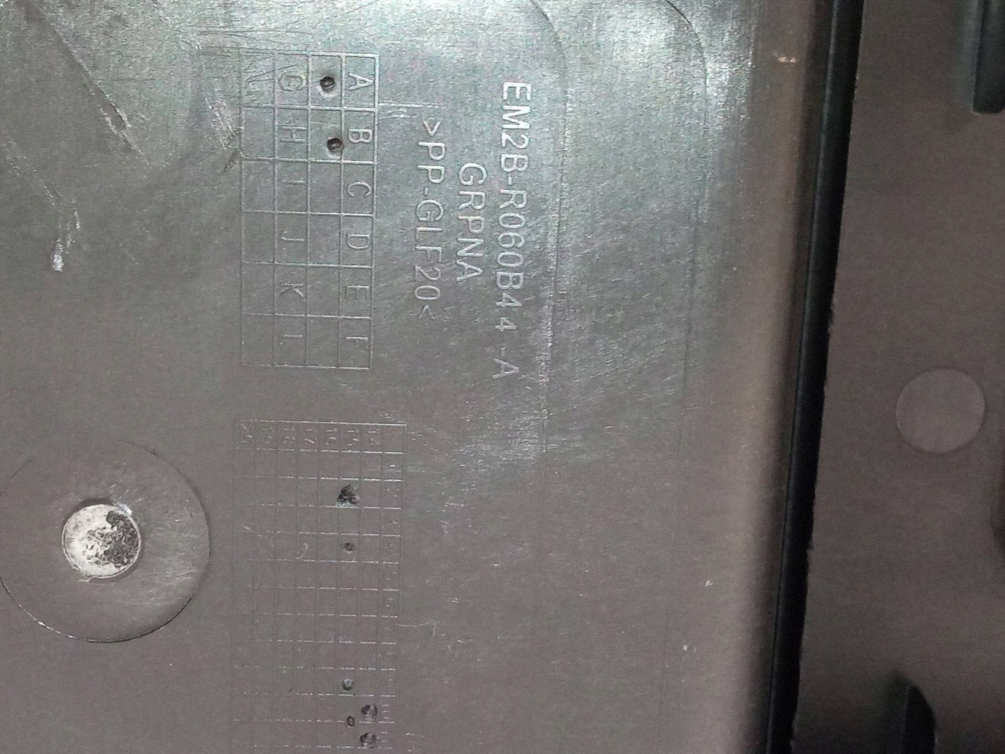 TUNEL central armrest PANEL air conditioning devices rear part EM2BR060B44A Ford Galaxy Mk4