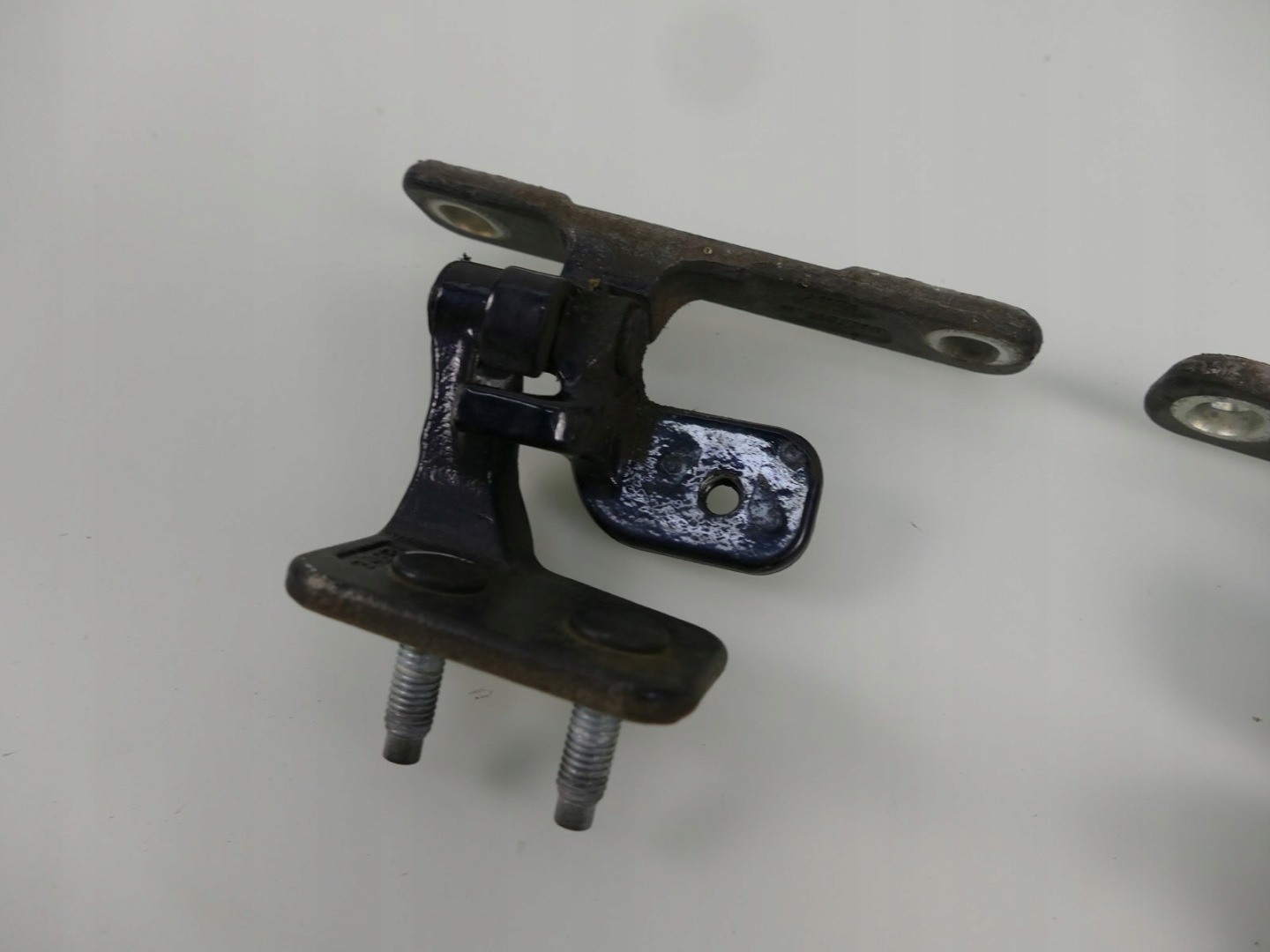 RANGE ROVER SPORT L320 hinges bonnet rear part LRC796