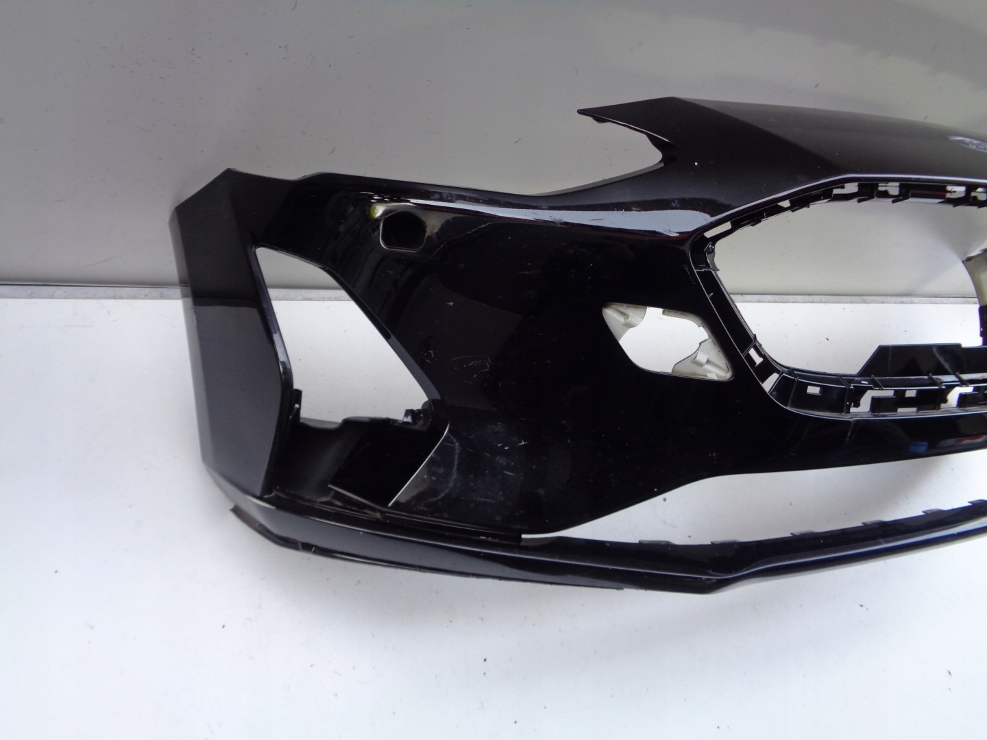 Frontstoßstange FORD FOCUS MK4 18- NR 26238