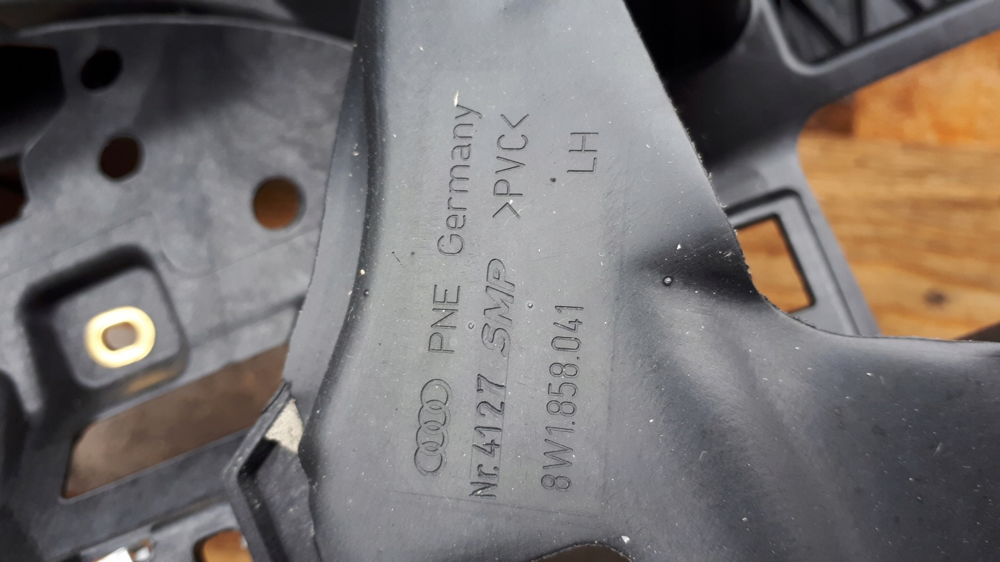 S4 B9 A4 8W cockpit console dashboard instrument panel EU