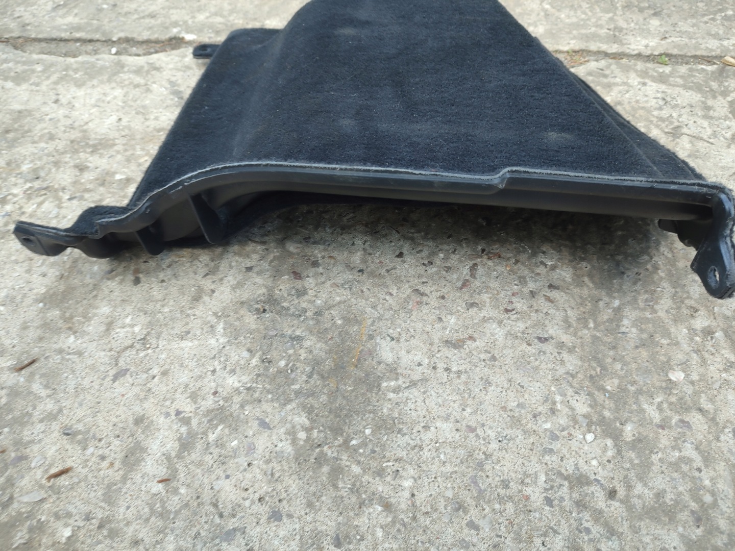 boot upholstery left Mercedes W204 kombi A2046902725