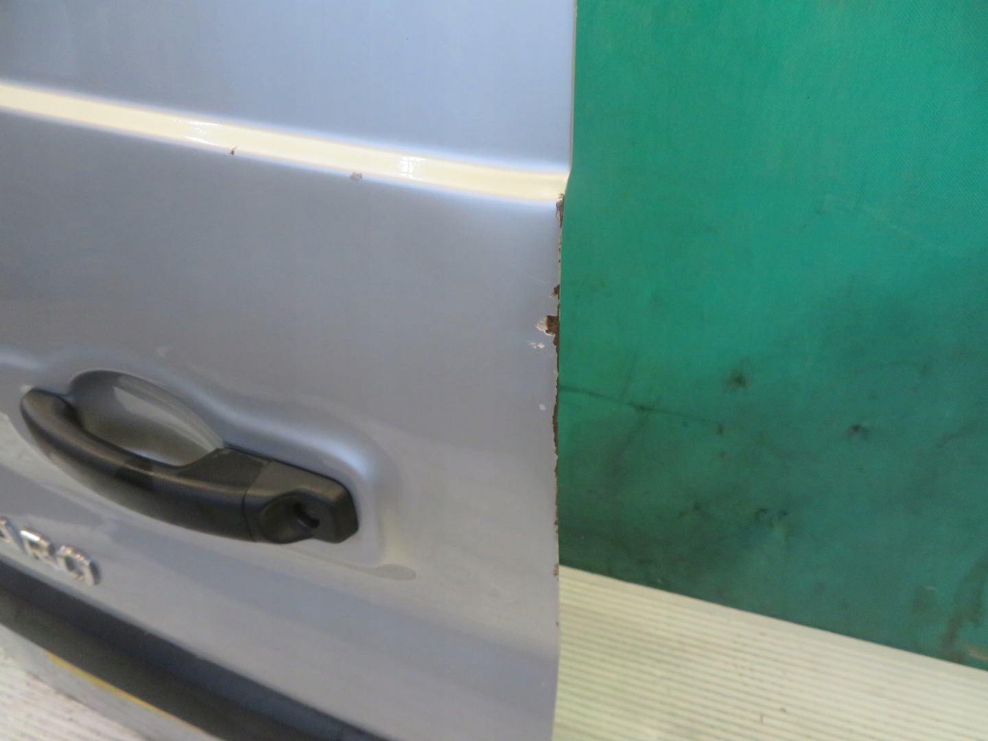 Tür links heck OPEL VIVARO RENAULT TRAFIC 15R