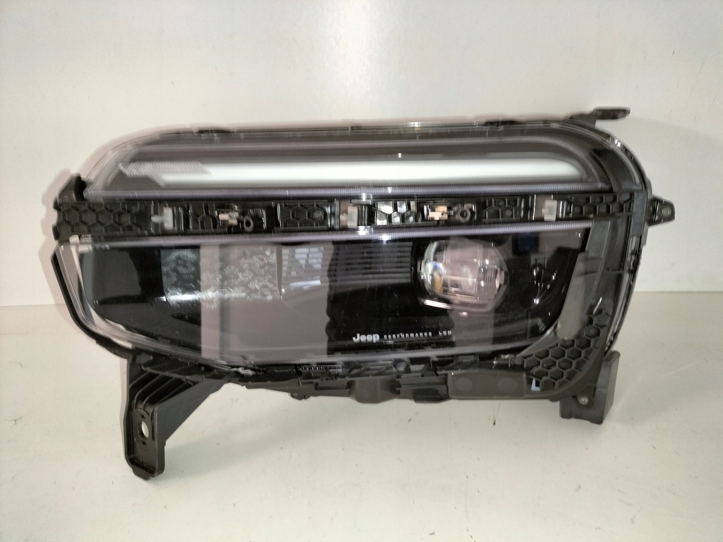 light front reflektor left JEEP AVENGER 23- FULL LED