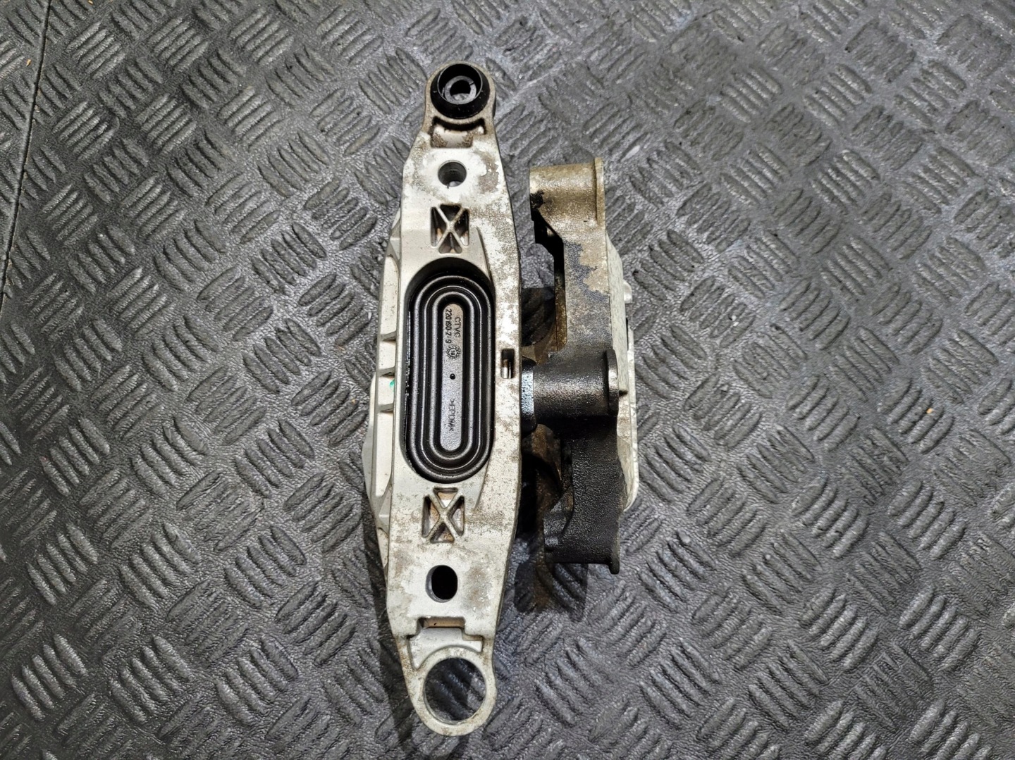 holder engine mount 84240118 OPEL INSIGNIA B 1.6 D CDTI