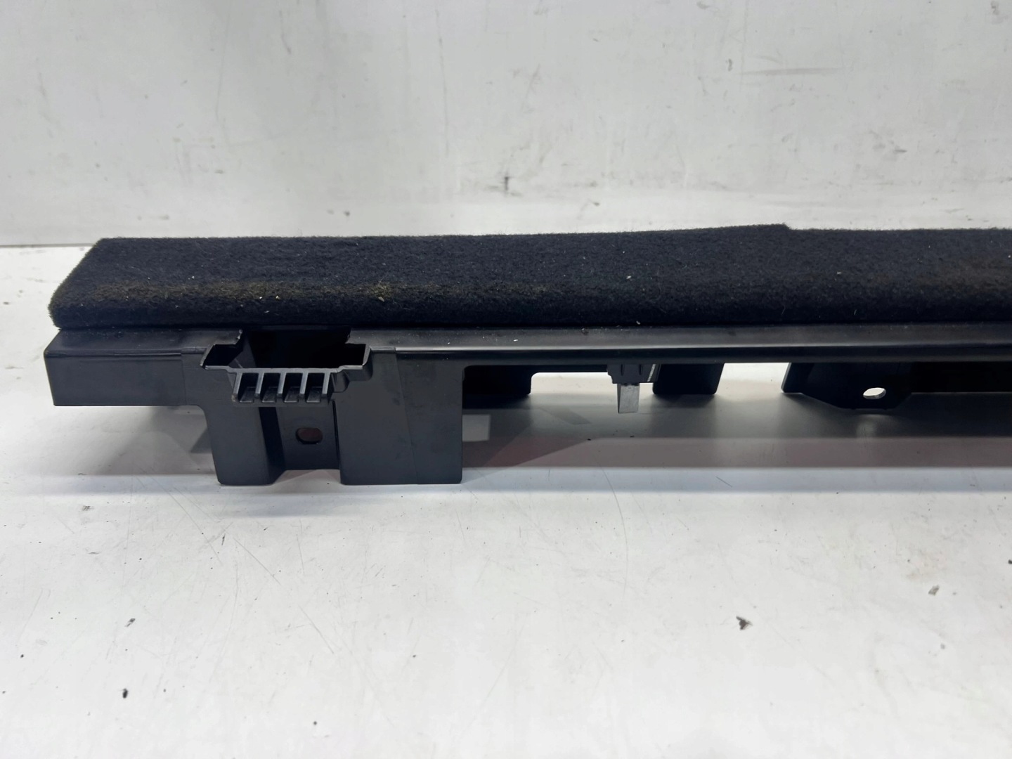 floor moulding boot front AUDI Q5 FY 80A861529H GW8