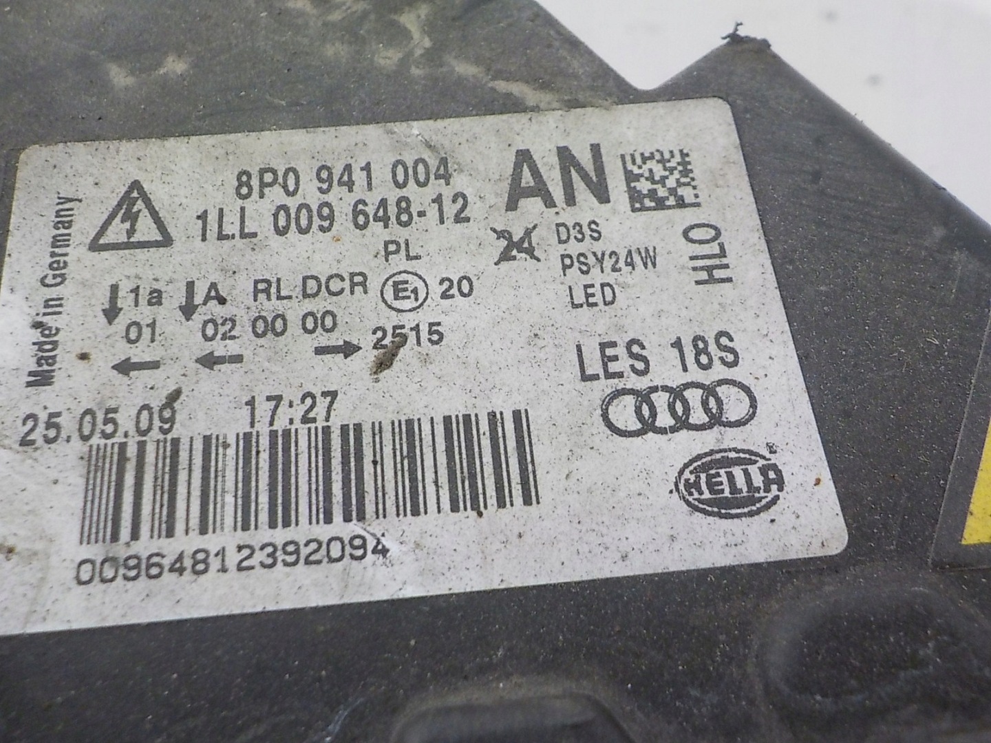 AUDI A3 II 8P XENON LIFT light right front front UK